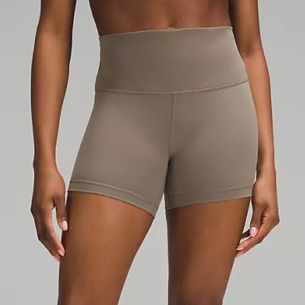 Lululemon Wunder Train High-Rise Short 4"